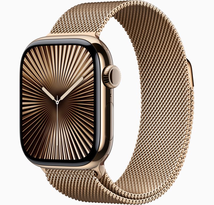 Series 10 smart watch with magnetic chain strap